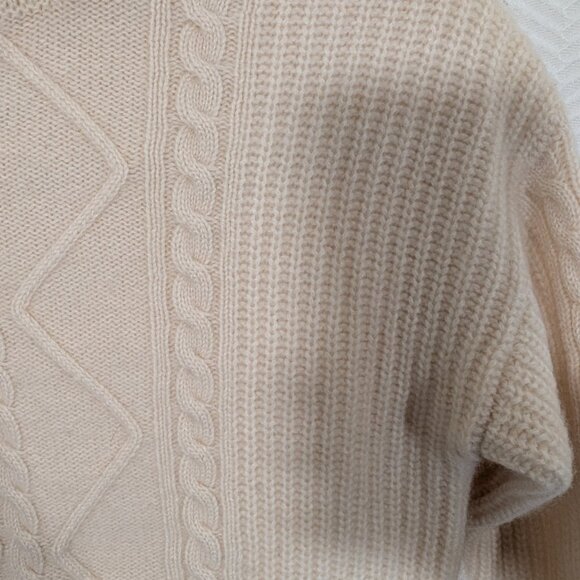 Cynthia Rowley 100% 2 ply cashmere sweater cream cable knit quiet luxury Small - Picture 9 of 10